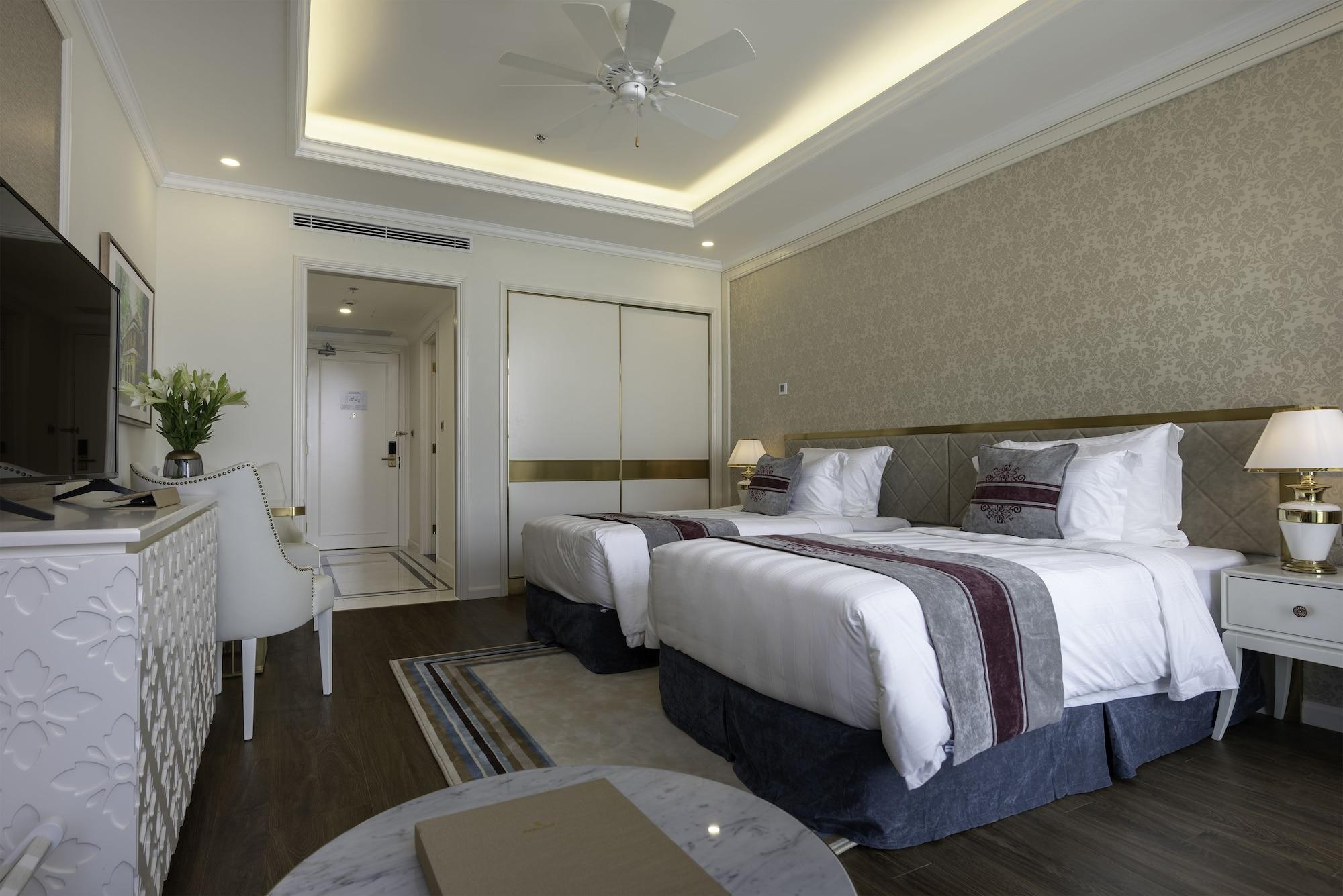 Melia Vinpearl Nha Trang Empire Hotel Екстериор снимка